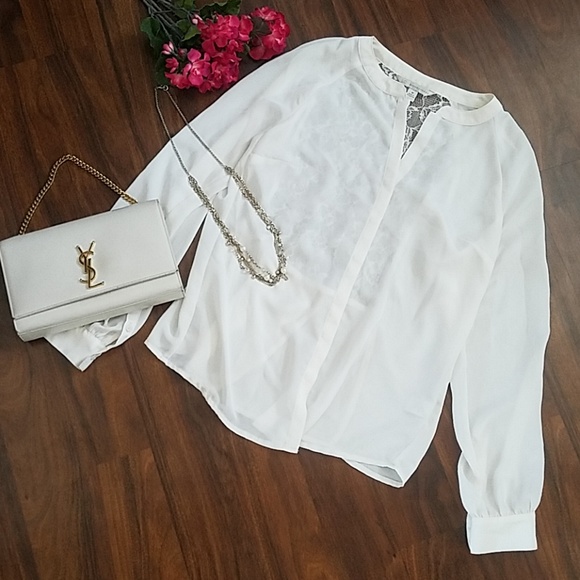 LC Lauren Conrad Tops - ❌SOLD❌ Lauren Conrad Lace Back Blouse